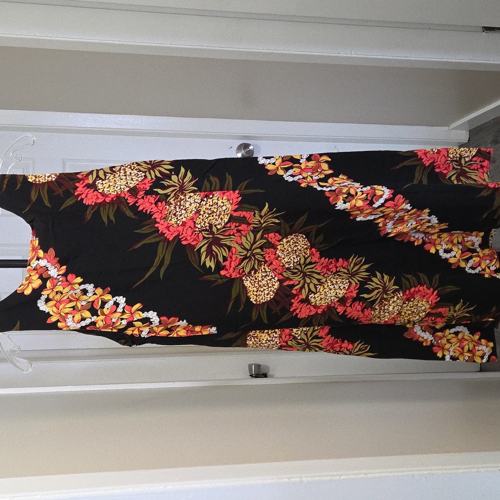 The Hawaiian Original Tropical Pineapple Floral A-Line Sleeveless Dress Black - Picture 6 of 6